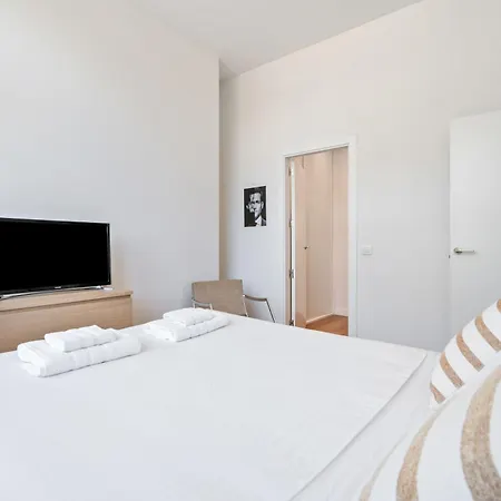 Apartamento Unico Chamartin Madrid Exterior photo